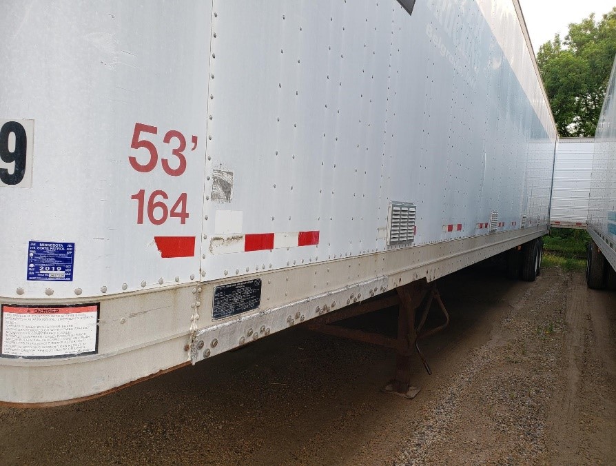 Proper trailer airflow setup to prevent mold on stored pallets